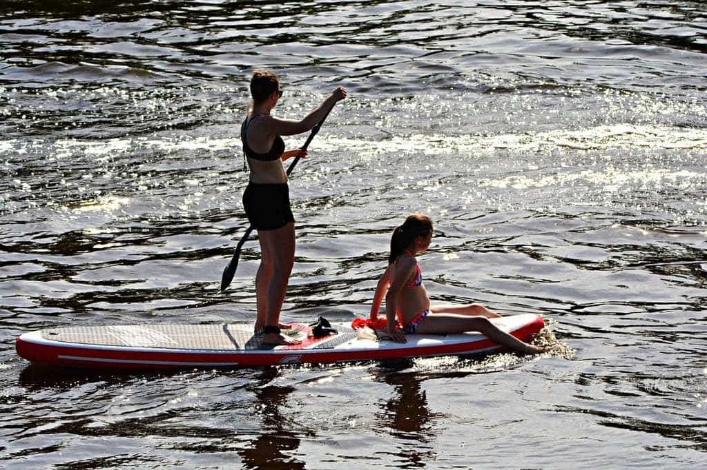 Techniques pour réussir à faire du stand up paddle